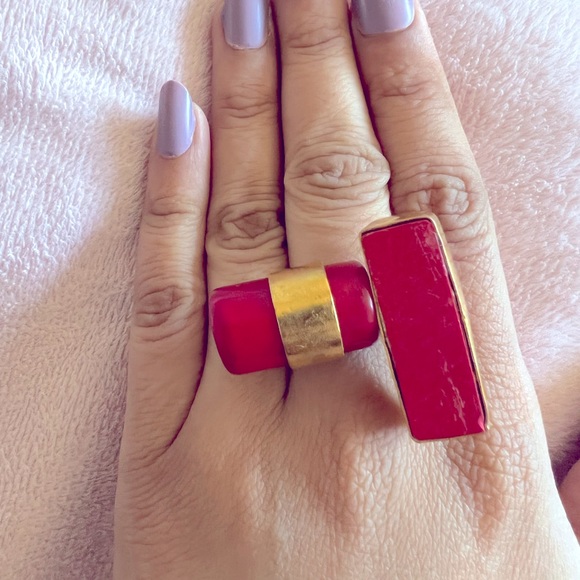 Coral adjustable cocktail ring - Picture 1 of 4